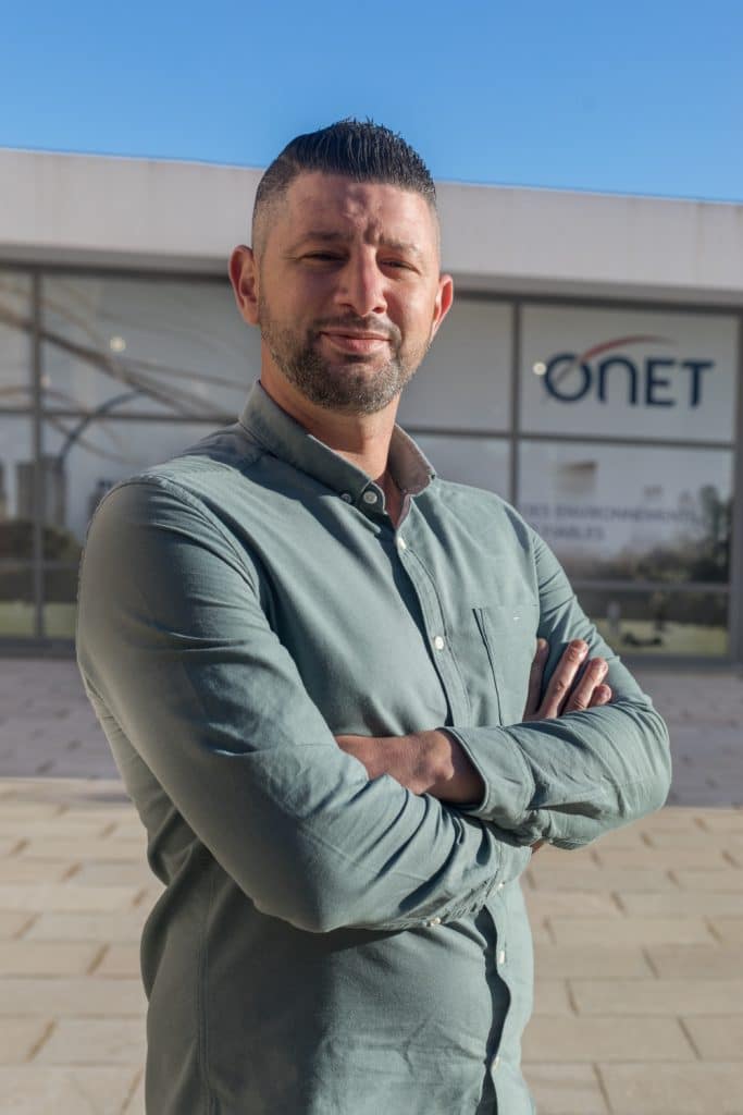 Adlène Bessioud, adjoint au responsable des services généraux